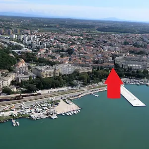 Appartamento Arena, Pola